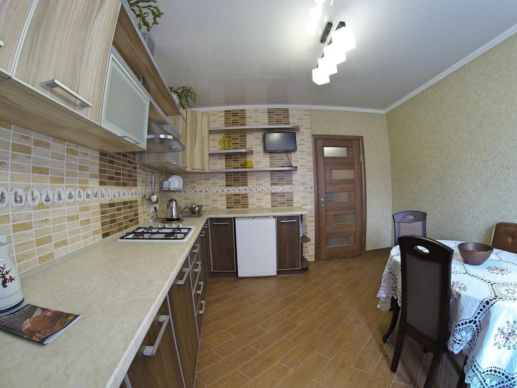 Apartmán Naberezhnaya Roshen Vinnycja Exteriér fotografie